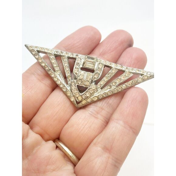 Vintage | Jewelry | Vintage Art Deco Triangle Rhinestone Fur Clip 92s ...
